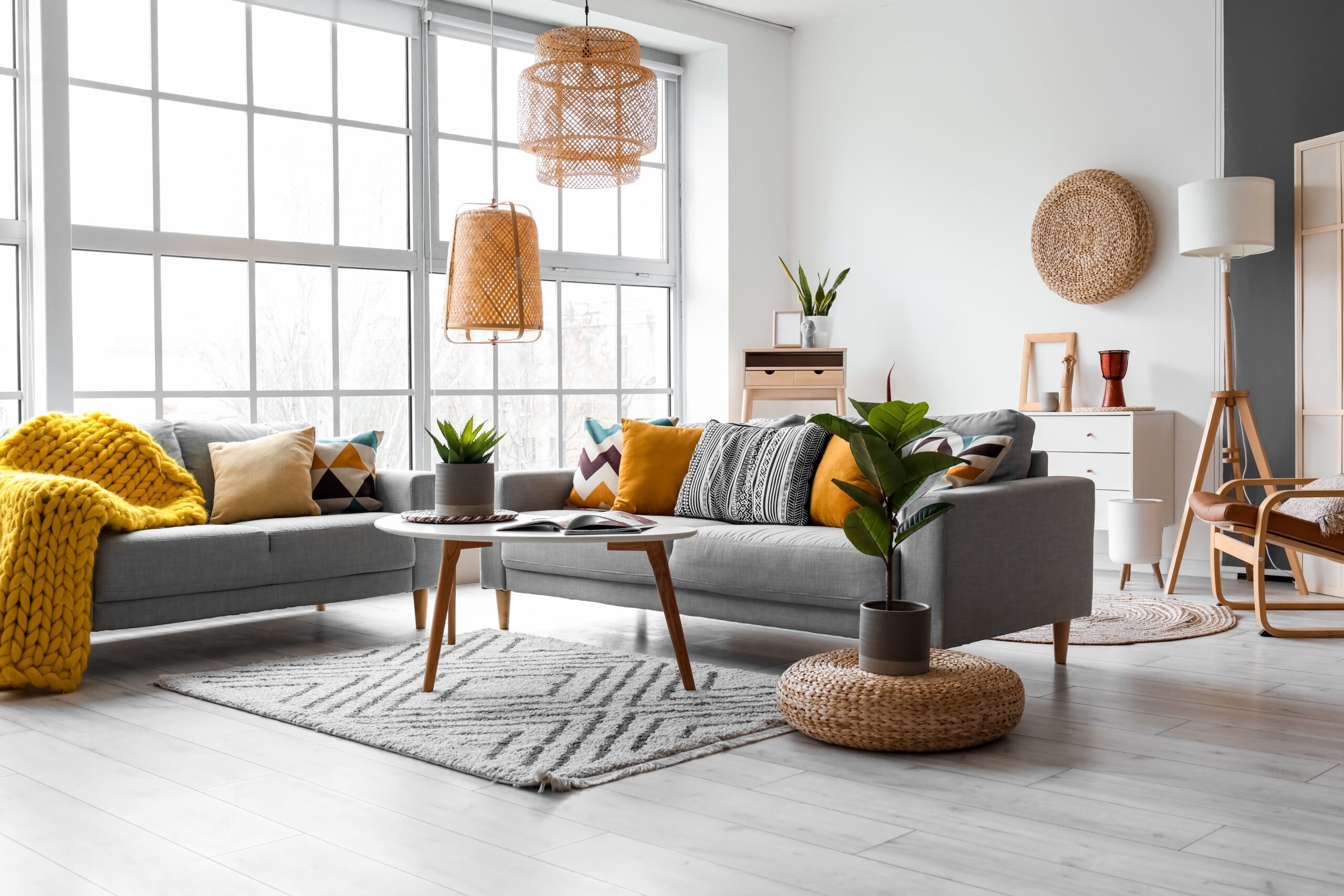 Beautiful,Interior,Of,Living,Room,With,Cozy,Grey,Sofas,,Table
